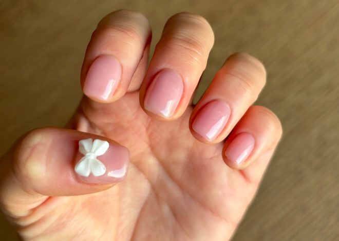 Bow Nails Are So Coquette-Coded
