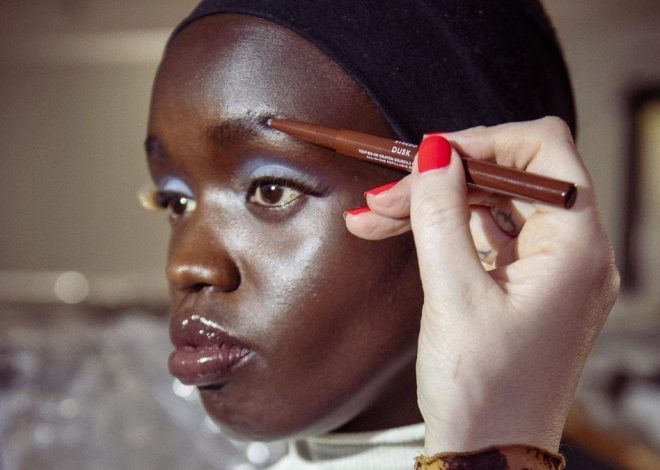 London Fashion Week AW24 Unveils Top Beauty Trends: From Grunge to…
