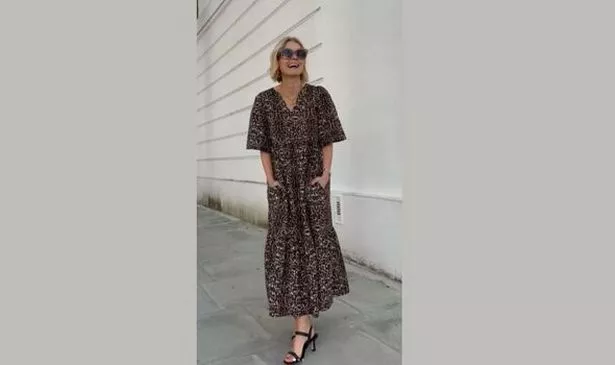 Flattering leopard print dress is perfect to ‘throw on and go’ this summer