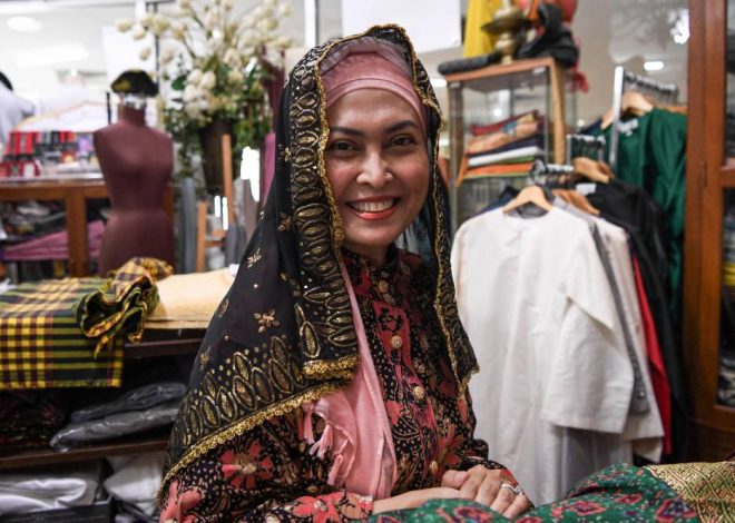 Grandma’s 100-year-old baju kurung prized possession of former model Juita Jalil