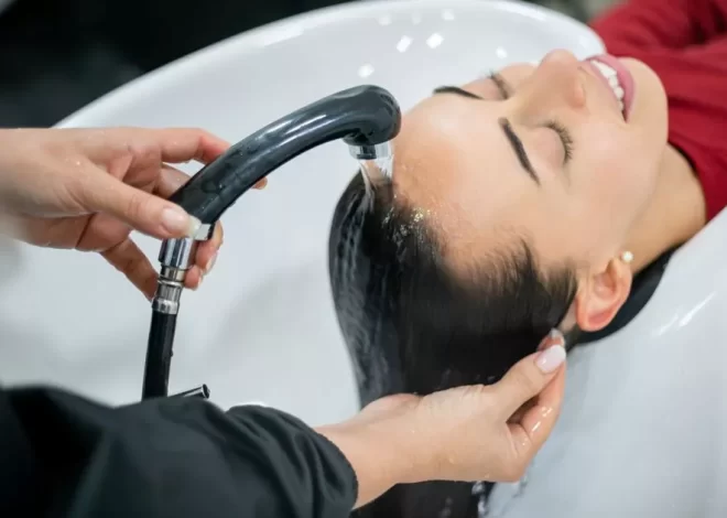 Woman takes wild revenge on hairdresser who accidentally soaked her with water