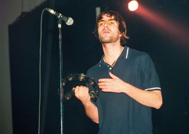 How Oasis’ 90s style continues to influence fashion today