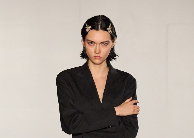 Simone Rocha Spring 2025 Ready-to-Wear Collection