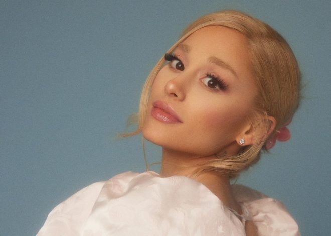 Ariana Grande Tells Us Everything About Her ‘Wicked’ Beauty Collection