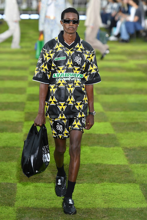 Model walks the runway during the Louis Vuitton Menswear Spring/Summer 2025.